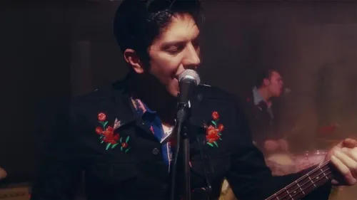 Howlin' Jaws - She Lies